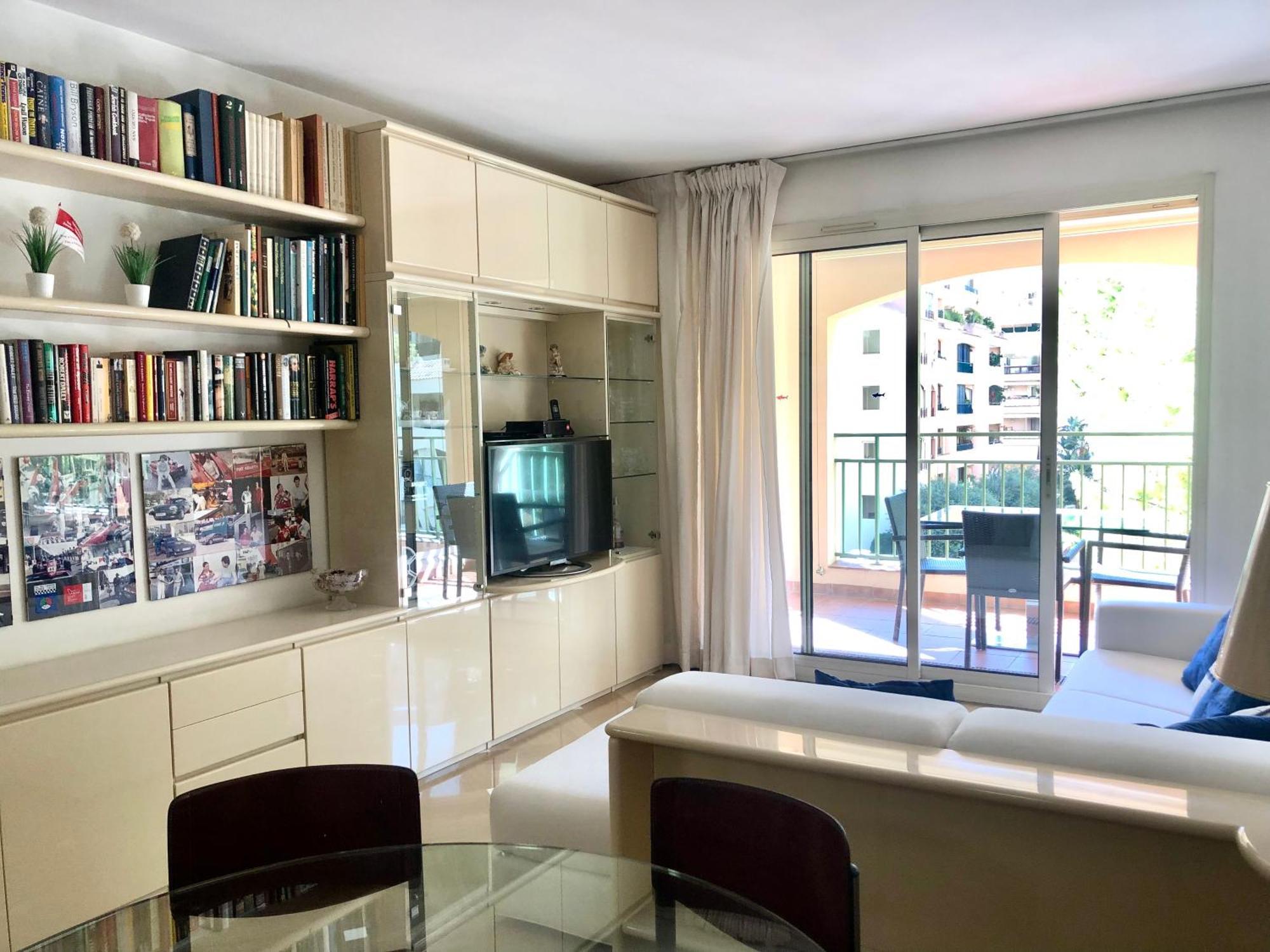 Monaco, Elegant & Quiet Renovated Apartment, In Fontvieille District, With Terrace & Pool, 15Min Walk To F1 Grand Prix Bagian luar foto