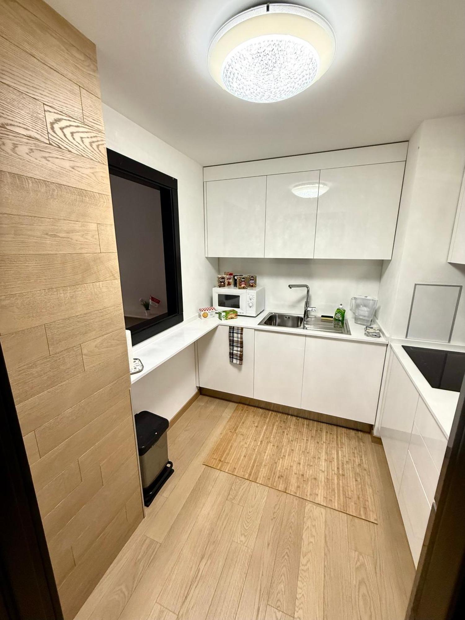 Monaco, Elegant & Quiet Renovated Apartment, In Fontvieille District, With Terrace & Pool, 15Min Walk To F1 Grand Prix Bagian luar foto